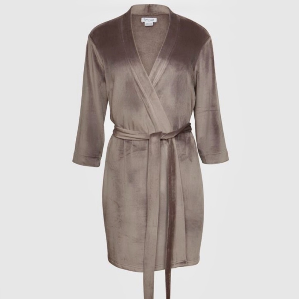 SPLENDID VELOUR ROBE
